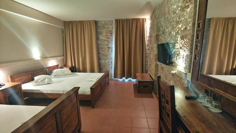 Simosmare Resort 엘라포니소스 외부 사진